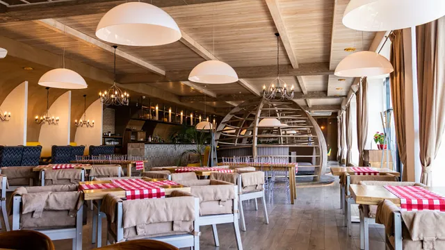 Pitseriya-Pasteriya "Pomidora"