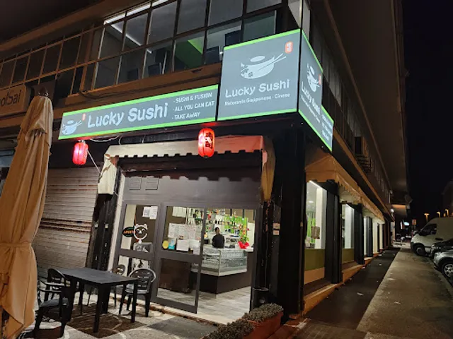 Lucky Sushi