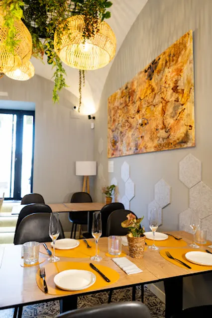 Restaurante MANĀ Chef Alia