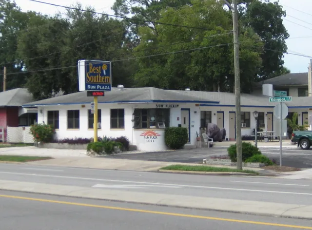 Sun Plaza Motel