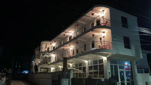 White House Costinesti