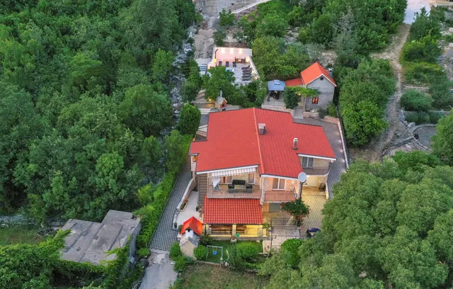 Family Jelavić "kuća za odmor"