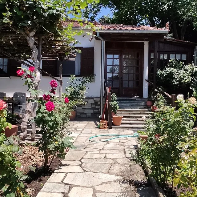 Traditional House In Portaria