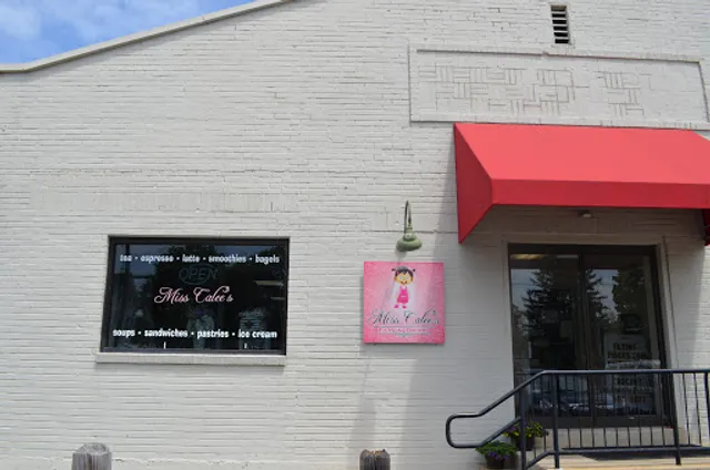 Miss Calee's Eats & Treats