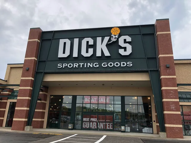 DICK'S Sporting Goods