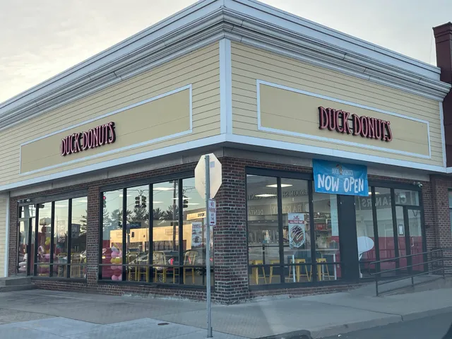 Meadowbrook Shopping Center