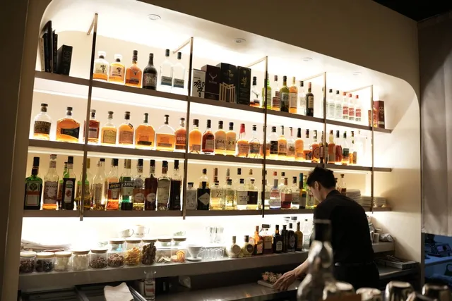 鵬程酒室 深夜咖啡酒館 高雄茶酒 高雄餐酒館 高雄酒吧 高雄宵夜