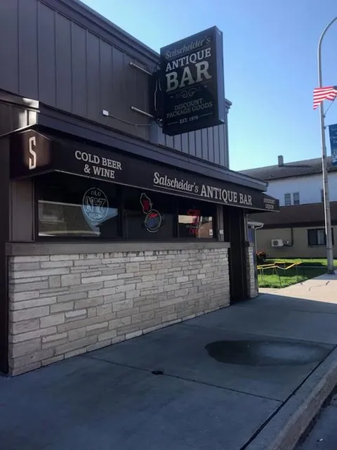 Salscheider's Antique Bar & Liquor