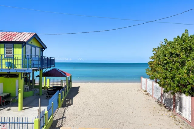 Luichy's Seaside Hotel at Playa El Combate