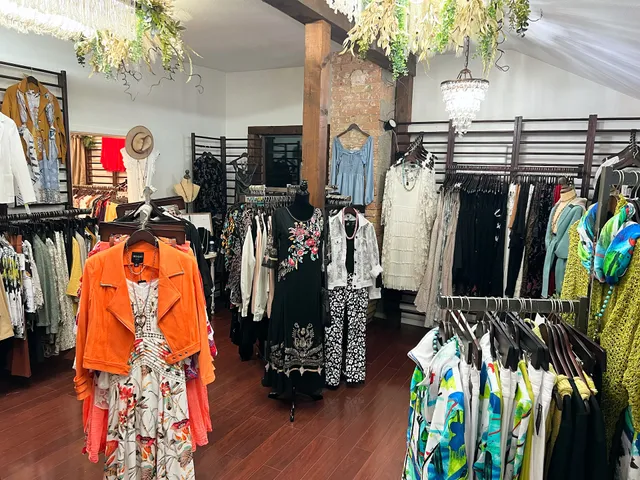 Luxe Designs~A Lifestyle Boutique