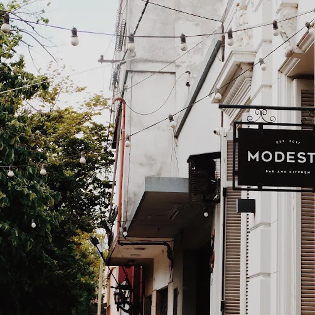 Modesto Bar