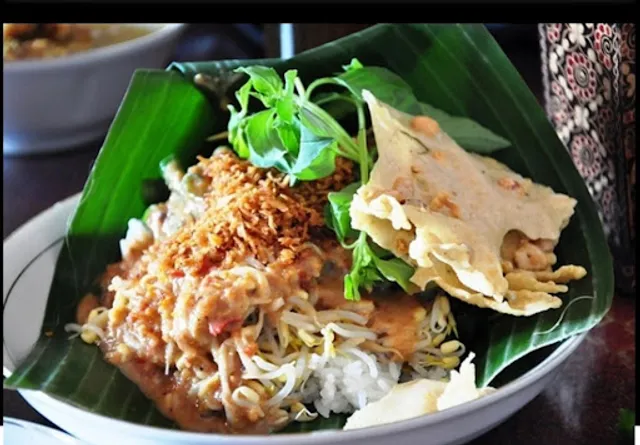 Nasi pecel madiun mas trisno