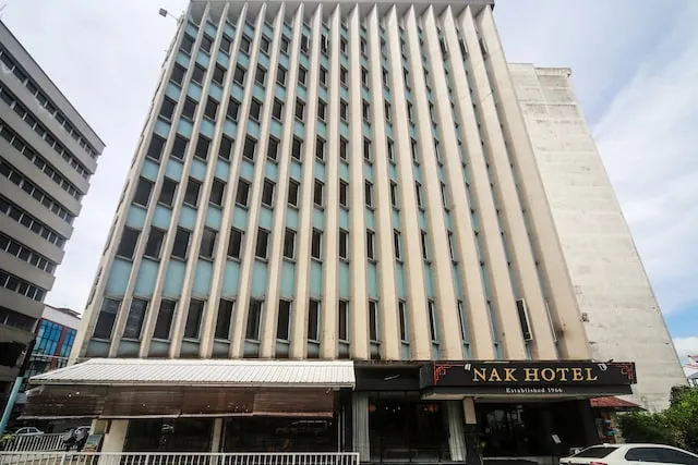 OYO 1030 Nak Hotel