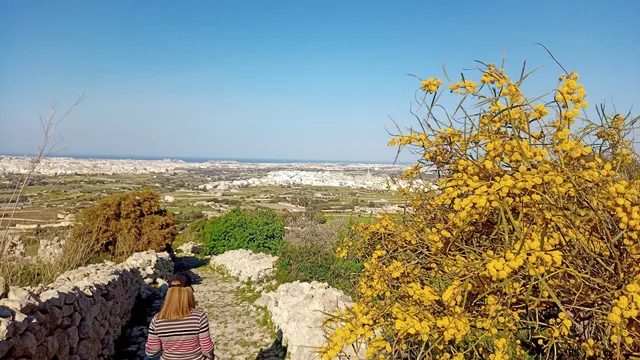 Parking for Salib tal-Gholja