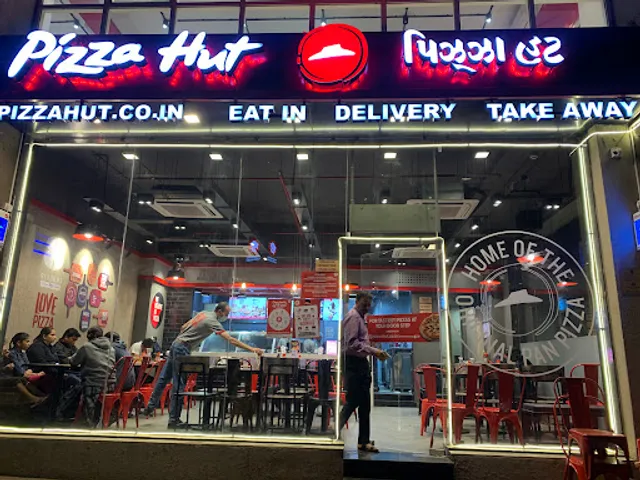 Pizza Hut | Sai Leela Mall, Valsad