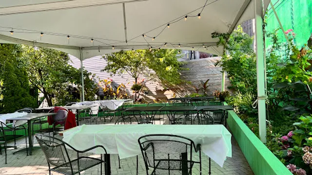 Kostas Bar Restaurant