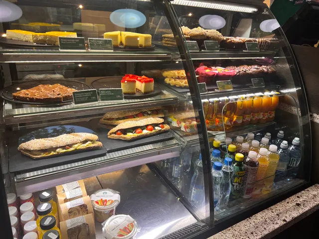 Starbucks Keleti
