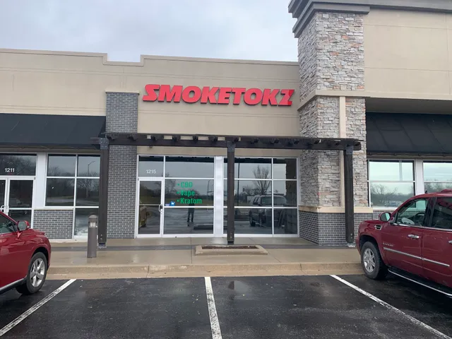 Smoke Tokz Olathe | K-7 Highway