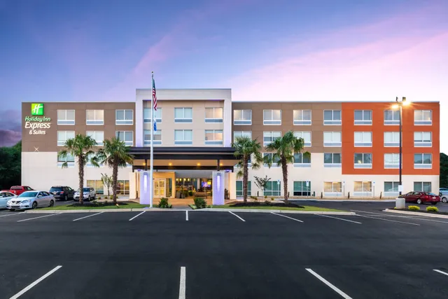 Holiday Inn Express & Suites Rock Hill by IHG