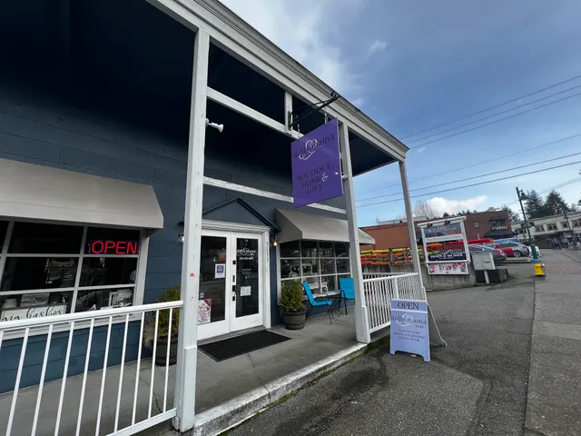 Dolly Mama Boutique & Home