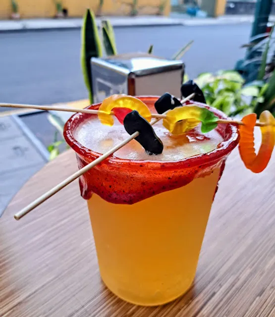 Michis Miches Villalongín - Micheladas, Drinks & Snacks