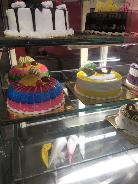 Paris Bakery, Jagamara