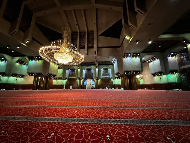Masjid Aisha “Umm al-Mumineen”(Masjid Al-Taneem)