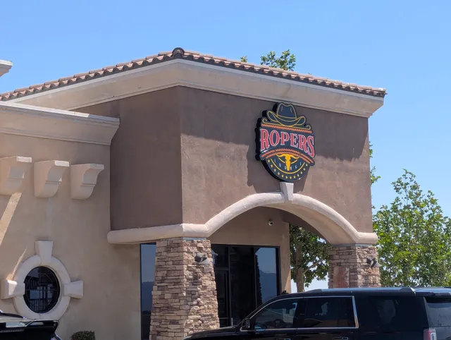 Ropers Lounge Restaurant and Drinks