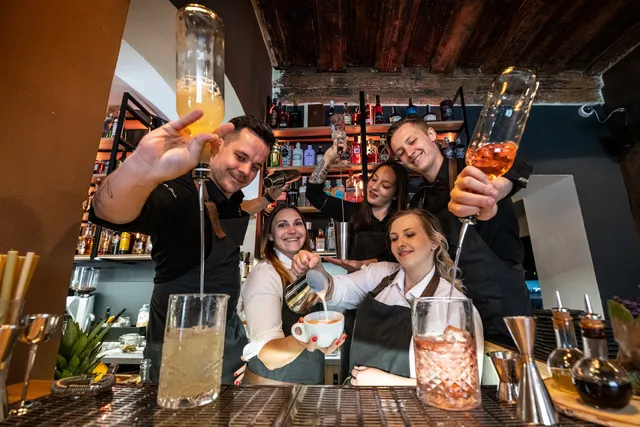 Black Wall Caffe & Cocktail Bar