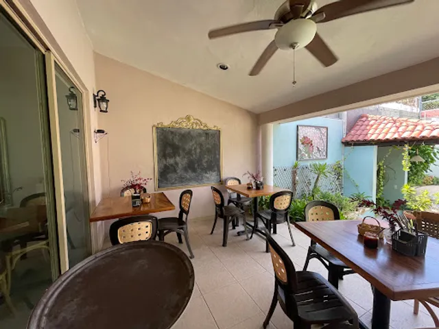 Petite Julieta Mérida