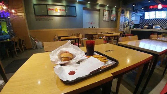 맘스터치 김포감정점