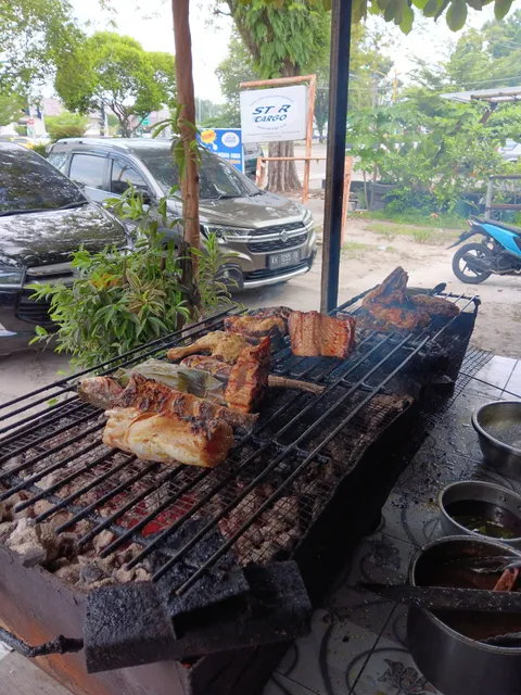 Warung Makan "Acil Cinta"