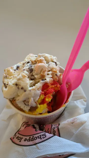 Custer's Cones & Candy