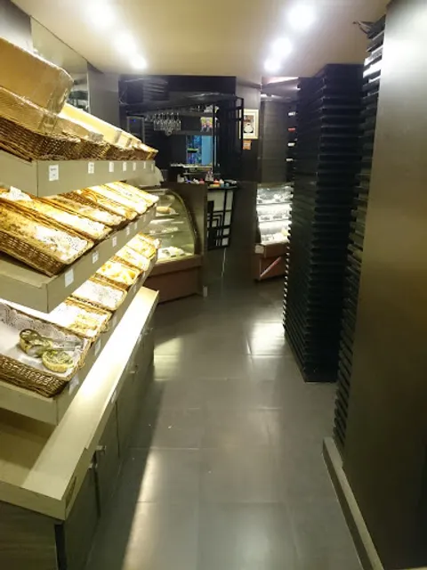 Delifresh Bakery And Cafe