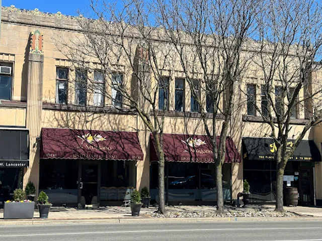 Villa Artigiano Ristorante BYOB