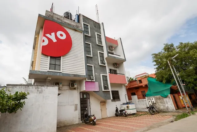 OYO Hotel Platinum