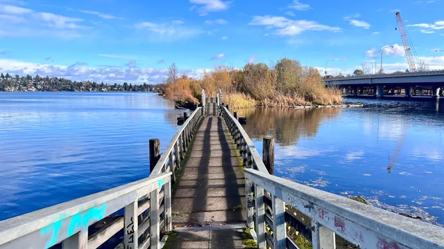 Arboretum Waterfront Trail