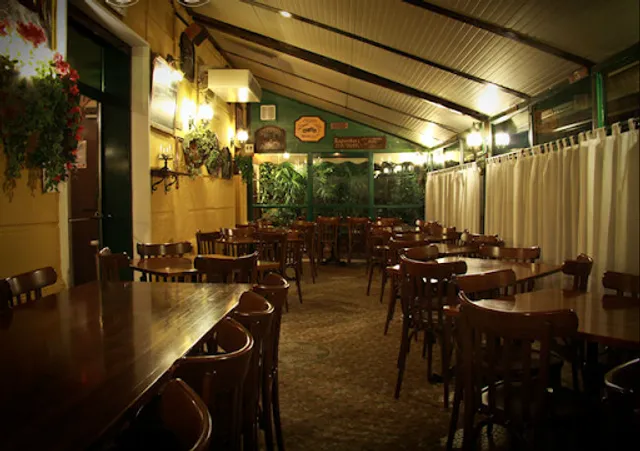 Full Stop - Pub & Restaurant