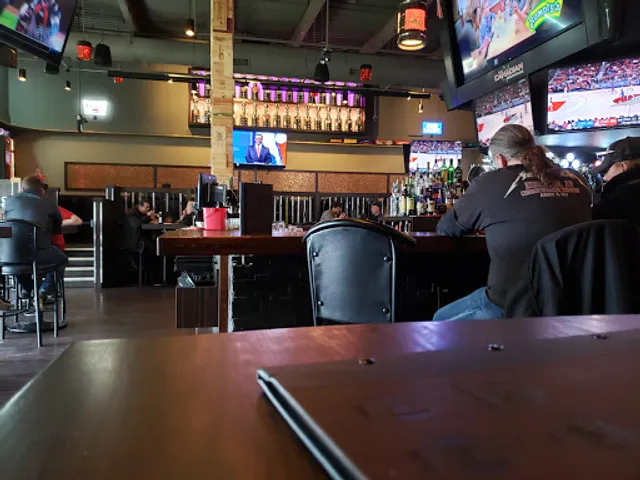 The Canadian Brewhouse (Edmonton Lewis Estates)