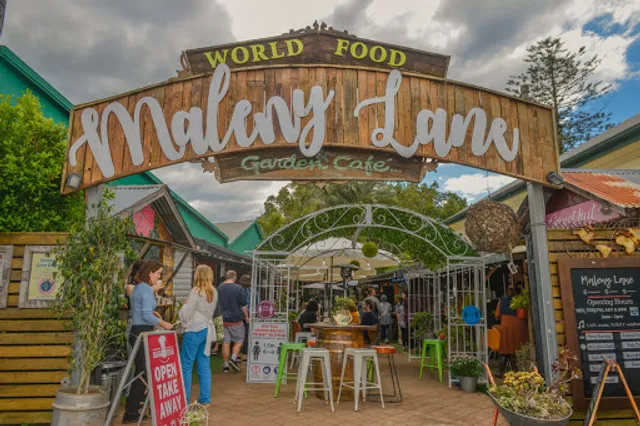 Maleny Lane