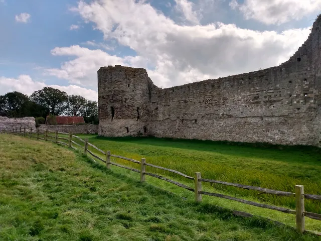 The Guesthouse East Bed and Breakfast and Self Catering