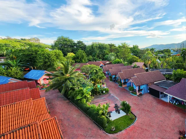 Phaithong Sotel Resort