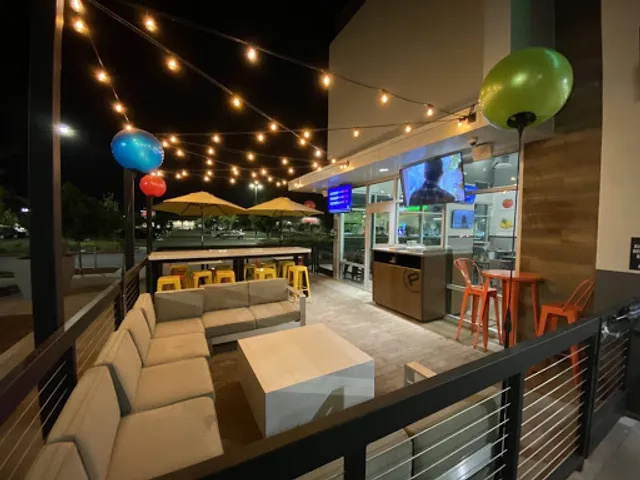 Pieology Pizzeria Elk Grove