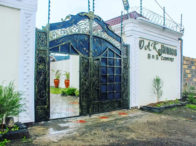 Oak homes BnB comforts