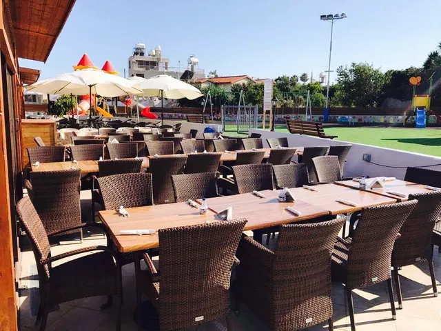 Amigos Cafe-Restaurant