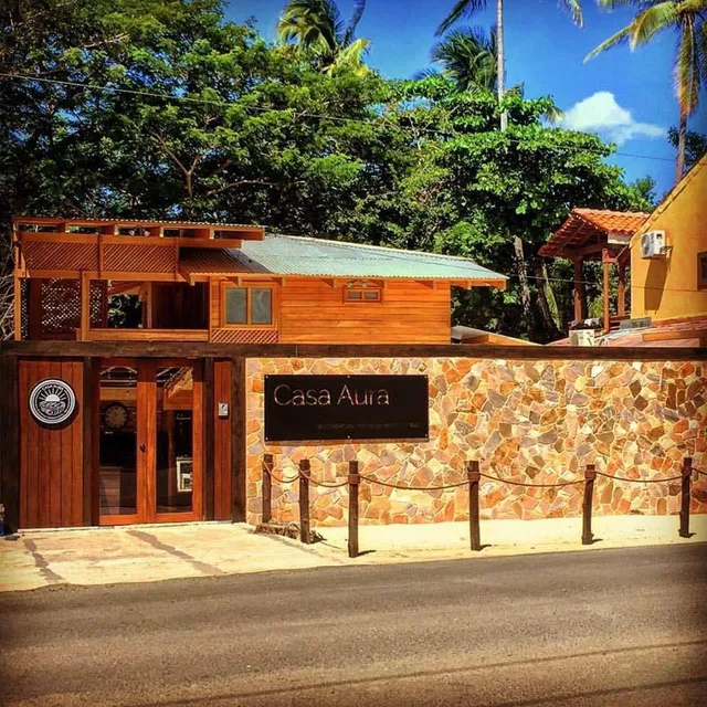 Casa Aura's: Beachfront Premium Hostel / B&B