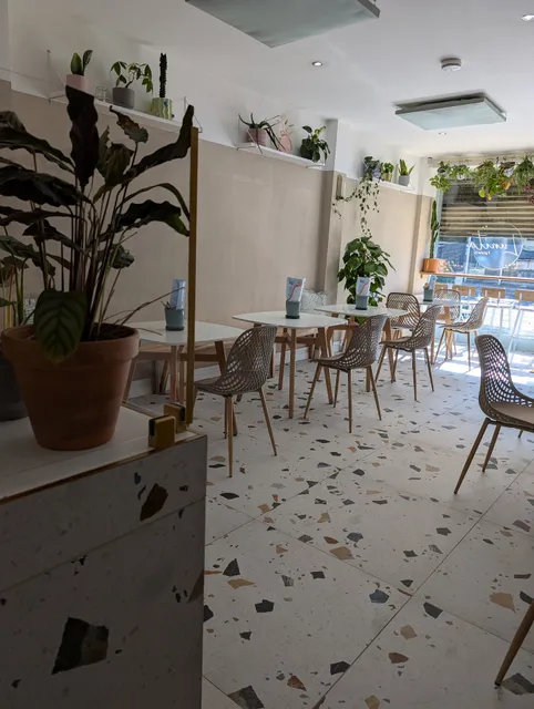 Lunita Pasteleria Bristol