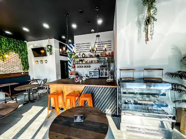 Espinal Grocery & Deli