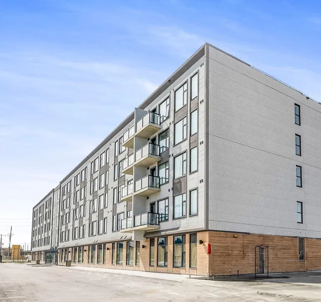 Skye Hotel & Residences - Best Western Signature Collection