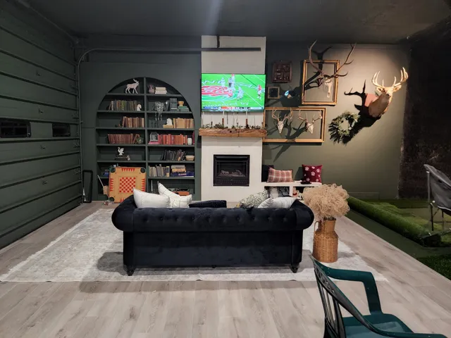 Under Par Indoor Golf